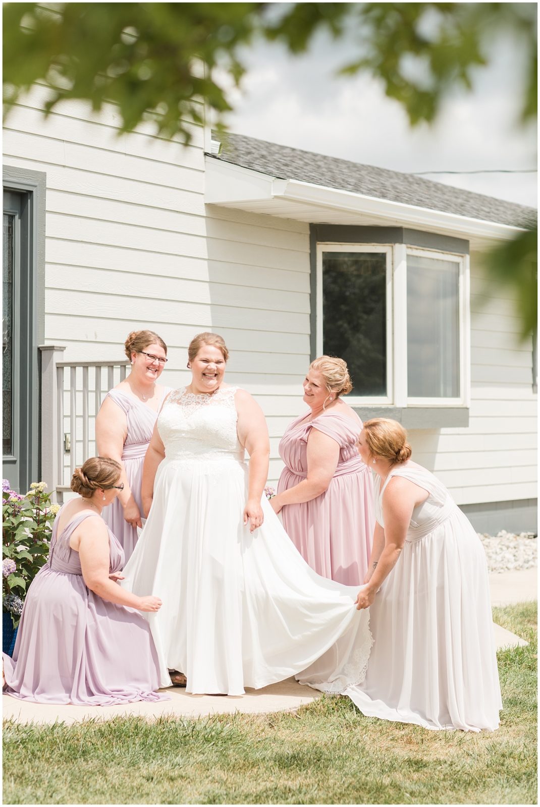 Bride's First Look with her Father | Wedding in Spencer, Iowa shot by Jessica Brees Photography