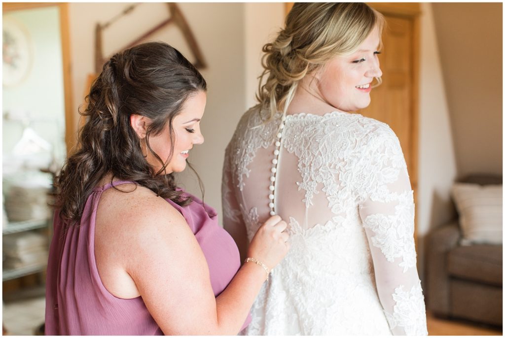Bride Getting Ready | Wedding in Cherokee, Iowa shot by Jessica Brees Photography