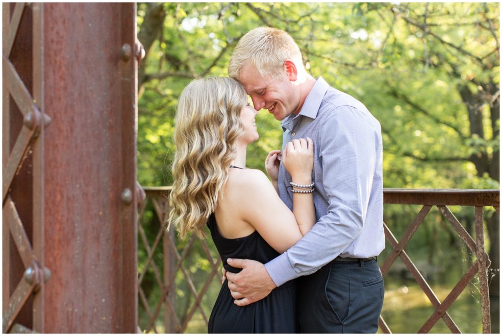Family Cabin Engagement Session | Engagement Portraits near Spencer, Iowa shot by Jessica Brees Photography