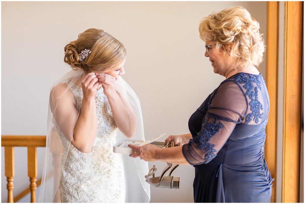 Bride getting ready at church shot by Jessica Brees, Sioux City Iowa engagement and wedding photographer