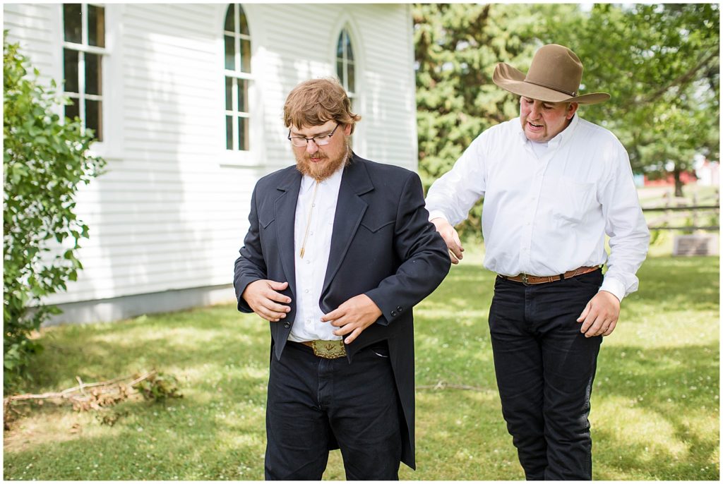 Groom Getting Ready | Prairie Village Wedding in Madison, SD shot by Jessica Brees Photo & Video