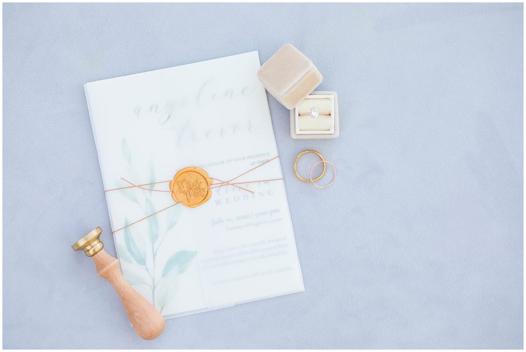Wedding Invitation Suite Flatlays | Koffie Knechtion Wedding in South Sioux City, Nebraska shot by Jessica Brees Photo & Video